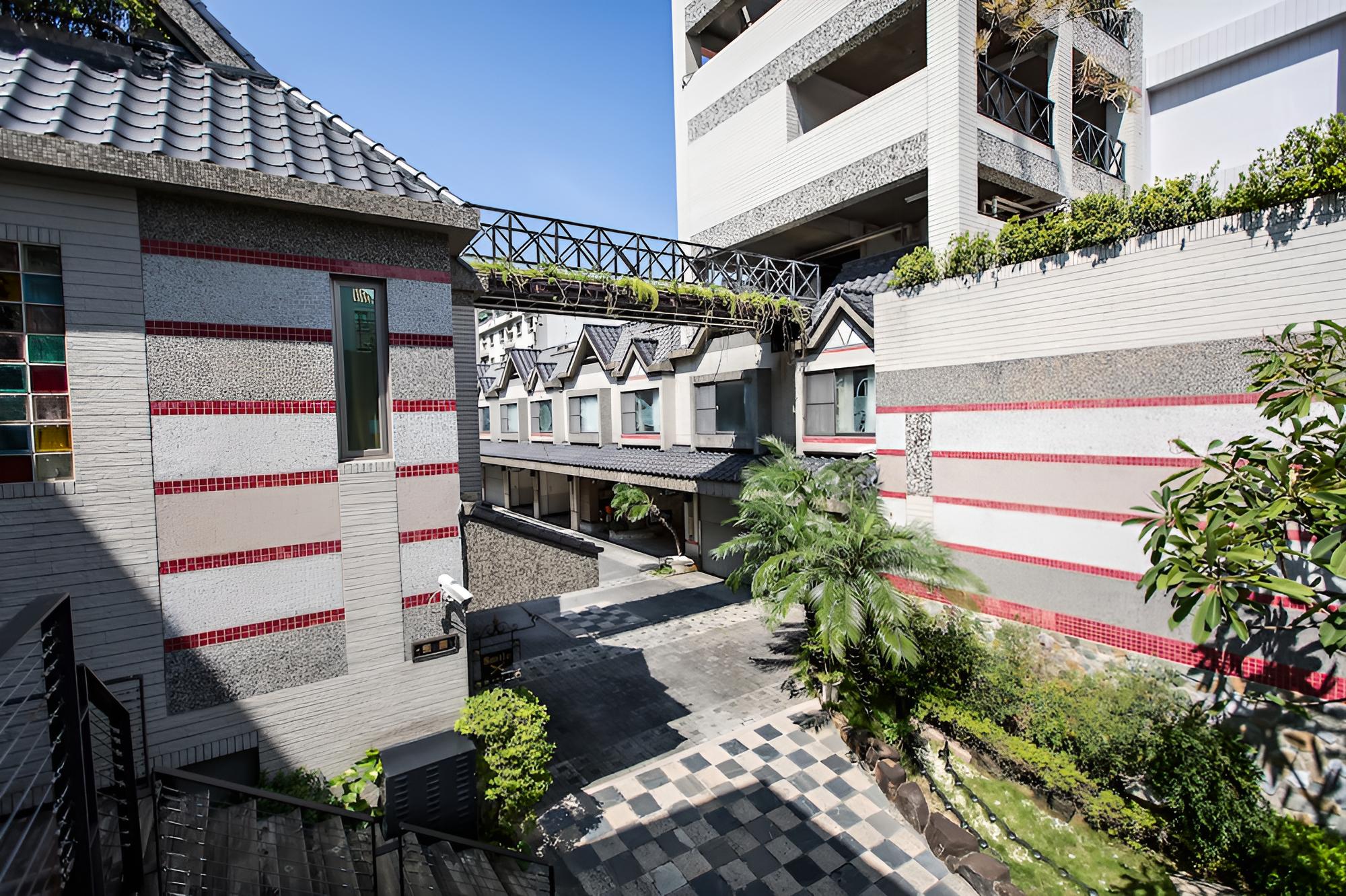 Yung Hwa Chun Hotel