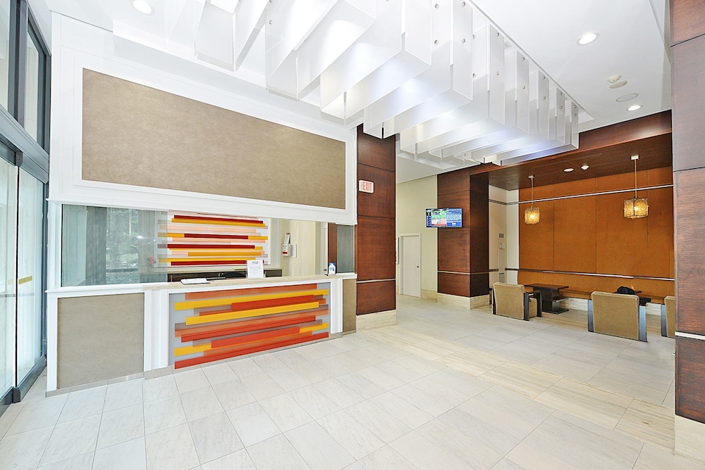 Sarkar Suites - 330 Burnhamthorpe Road view 4