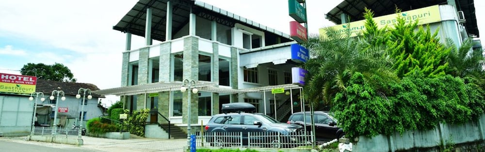 Sasthapuri Hotels