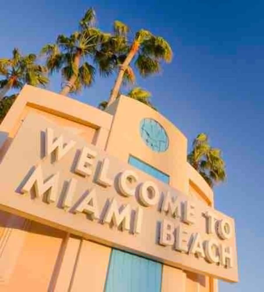 Miami Stay With Pool Luxury
