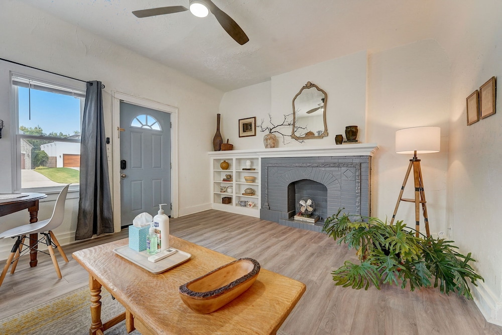 Renovated 2BR Near Paseo With Wifi Smart TV 31B