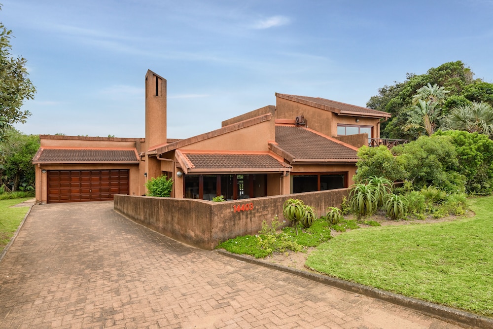 San Lameer Villa Rentals 14403