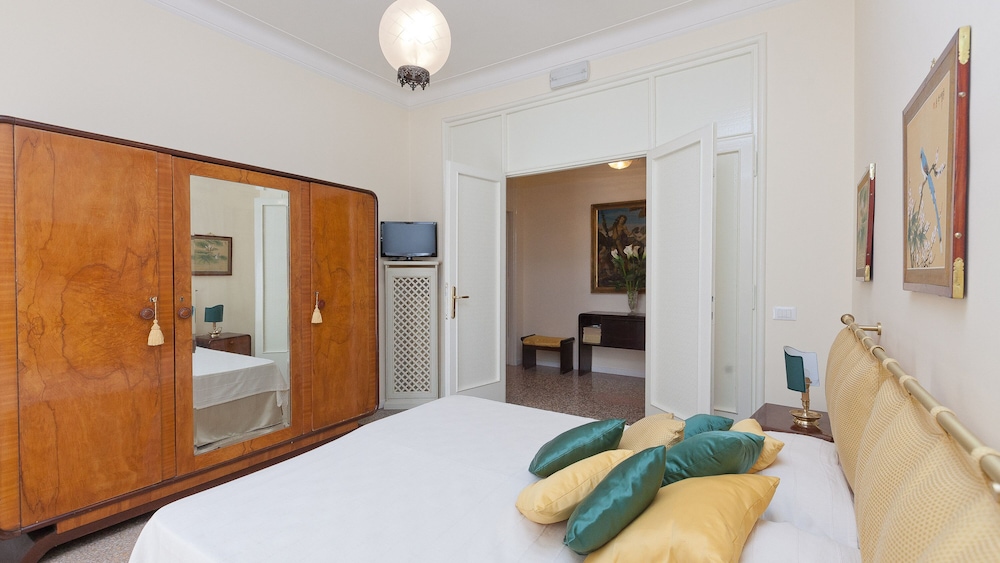 Rental In Rome Vatican Vintage Apartment