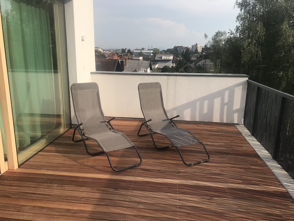 Deluxe TIVOLI Suites