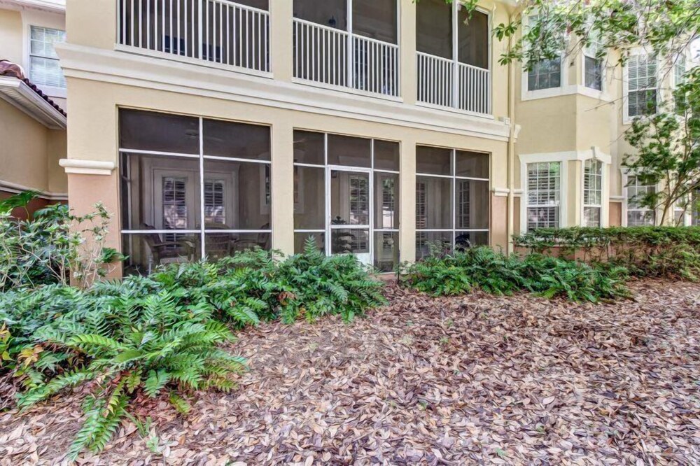 95029 The Villas view 2