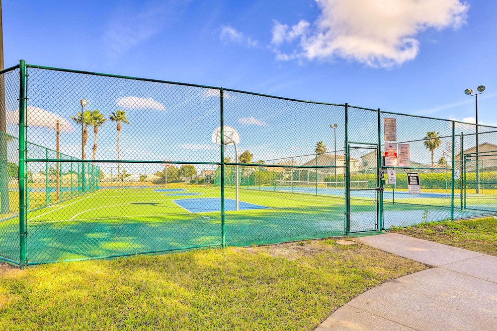 Pool & Game Room: Pet-friendly Gem in Davenport