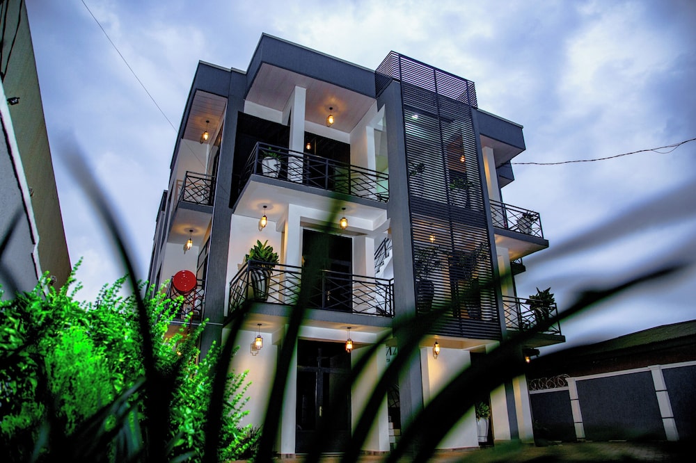 Inviting 8-bed House in Kigali Near rbd