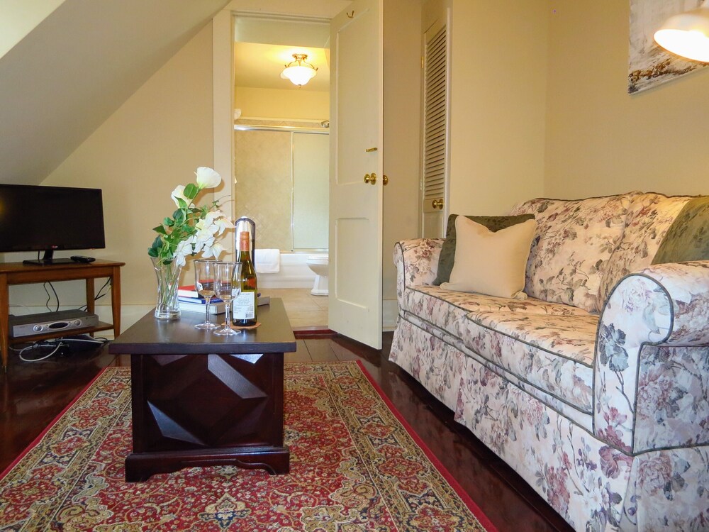 B&B Hillhouse