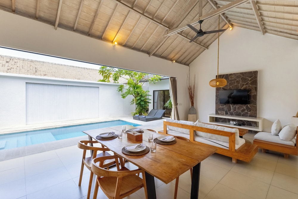 Villa Anakula 3 by Pertama Management