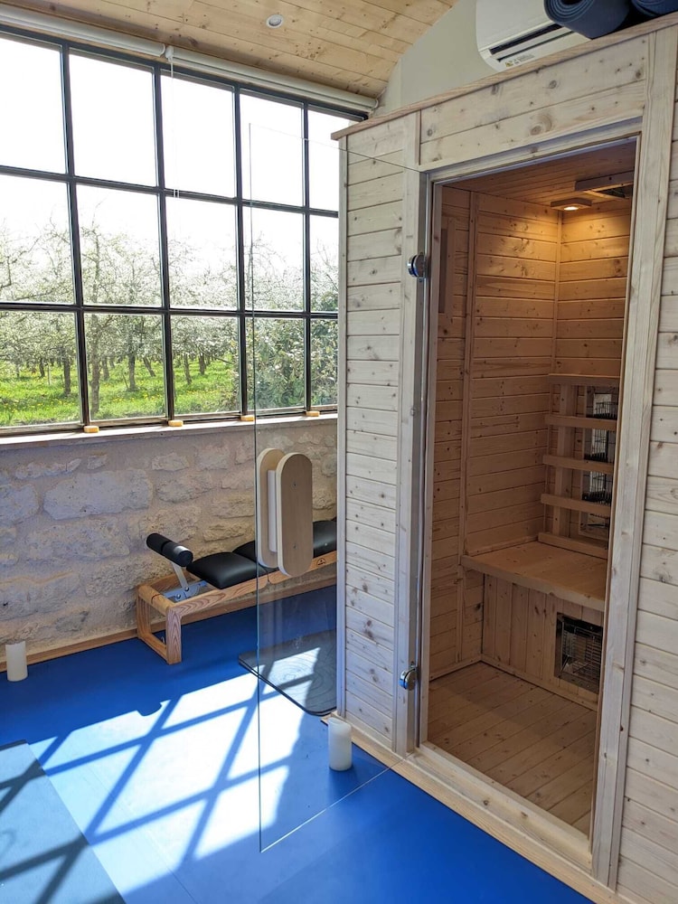Old Presbytery Guest House