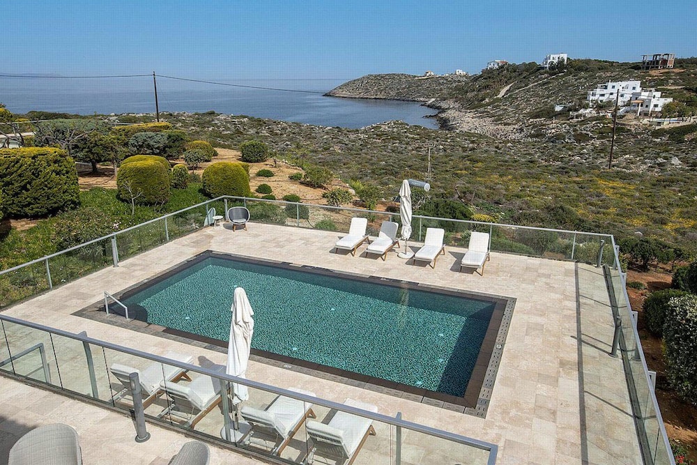 Tersanas Villas
