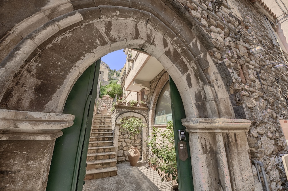 Hotel Relais 147 - Image 1