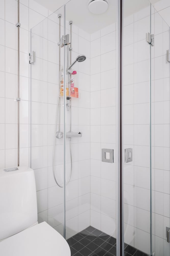 Renovated Top Floor Studio in Kallio