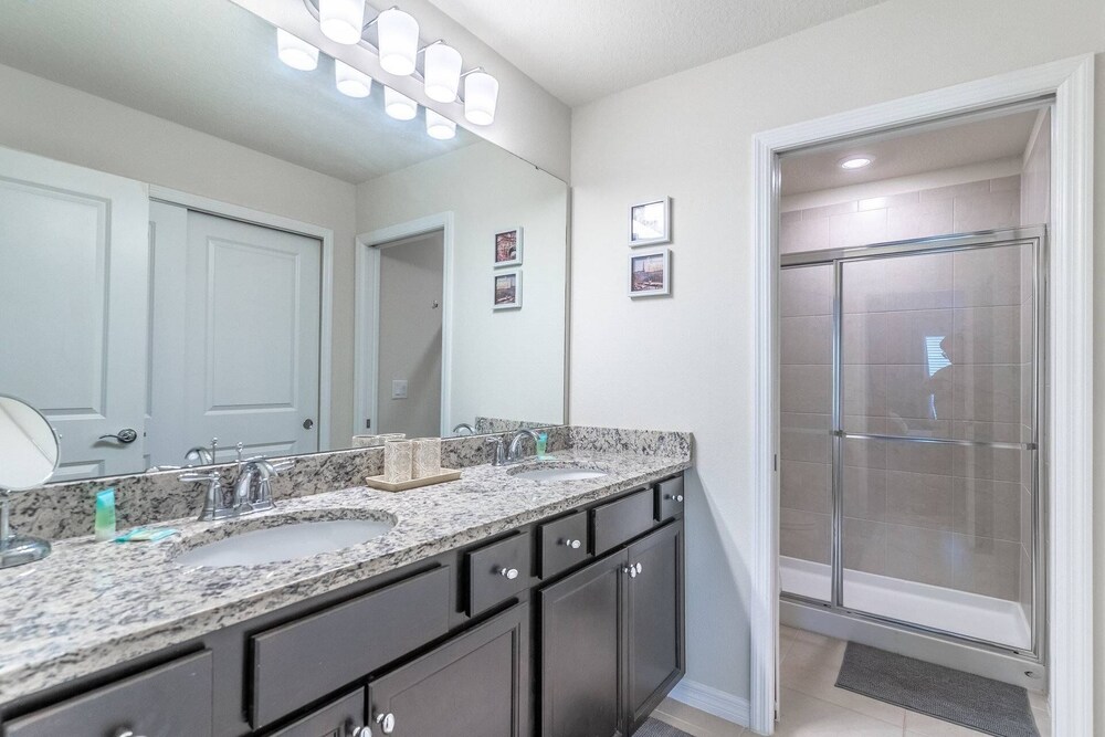 4014 Windsor Island