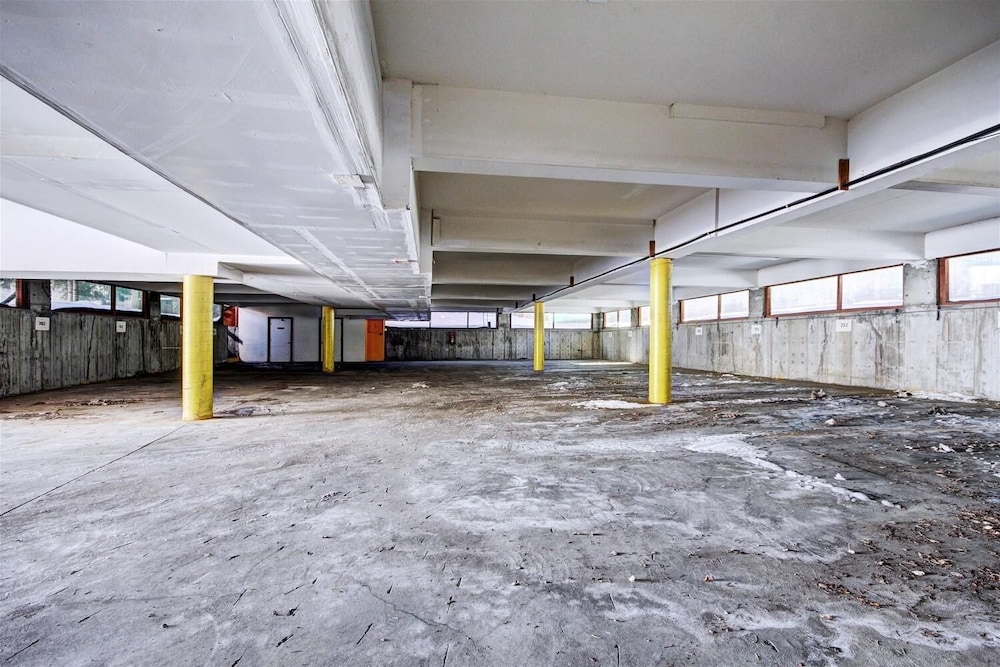 Mountainside  162h 2 Bedroom Condo by RedAwning