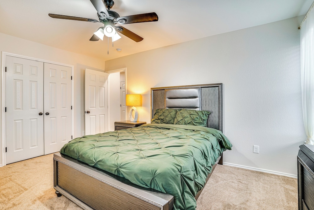 2 Mi to Old Town: Spacious Burleson Vacation Home