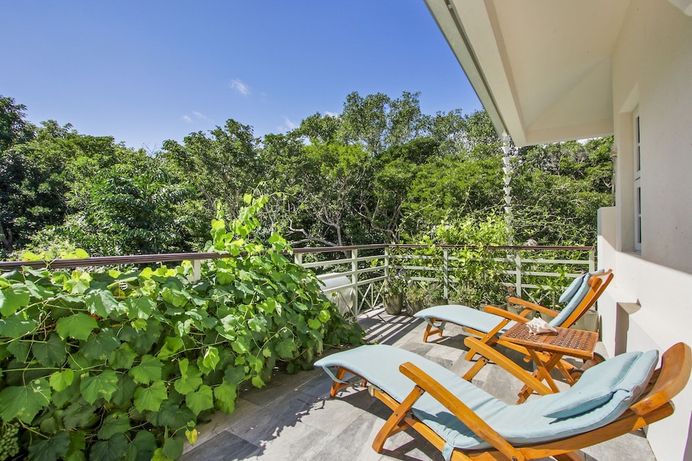 Large Family 2 Level Villa for Rent at Puntacana Resort Club Near Playa Serena Playa Blanca