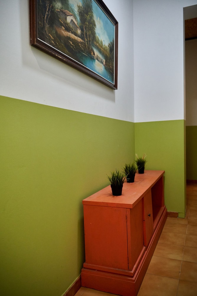 LOFT HOSTAL Group 125