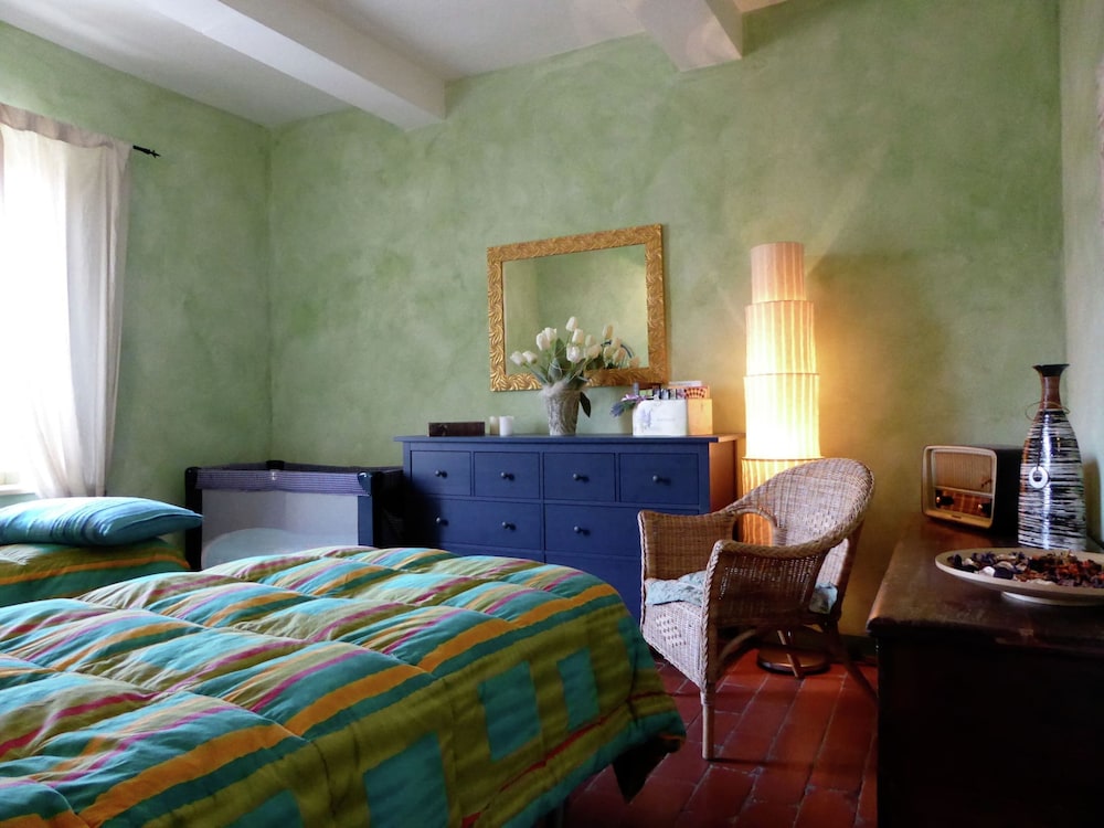 Tranquil Villa in San Romano di Garfagnana with Hot Tub view 5