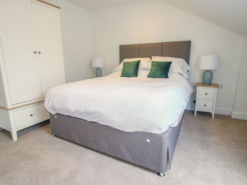 Doncaster Cottage