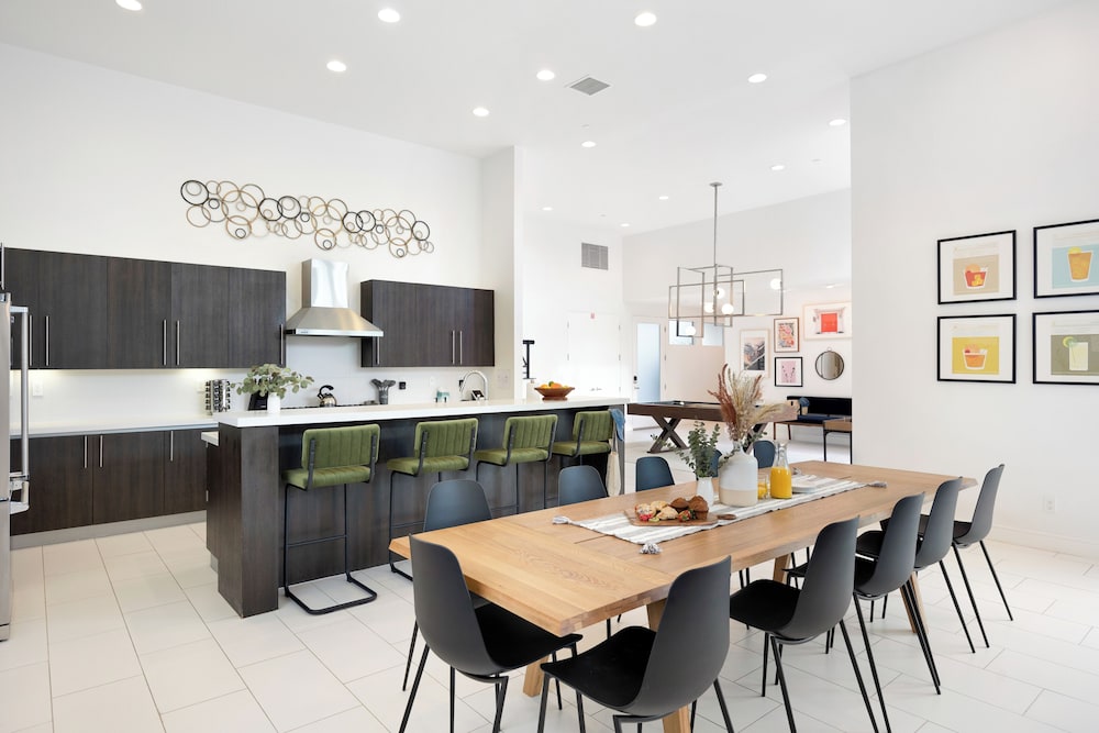 The Polo Villas by AvantStay – Modern Oasis Near Empire Polo Club