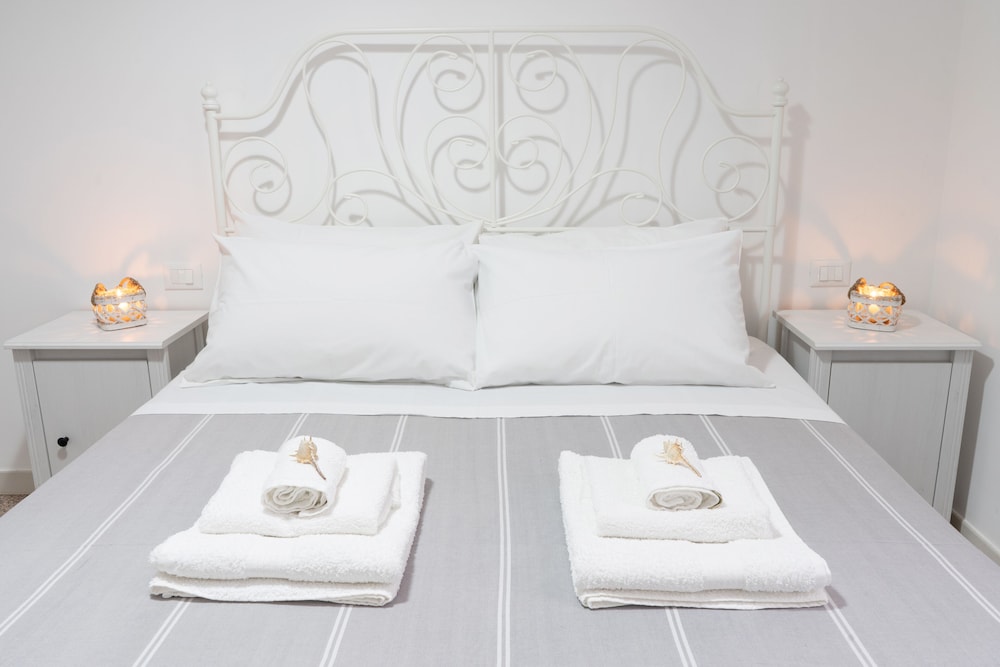 Donna Carlotta photo 5