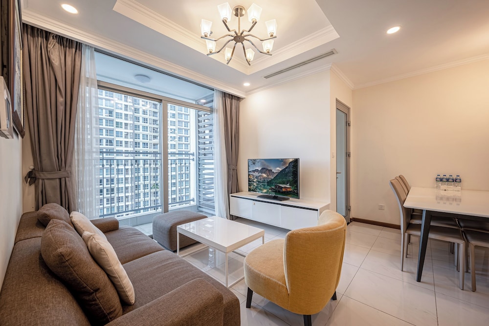 PD Pristine Apartment Landmark Plus