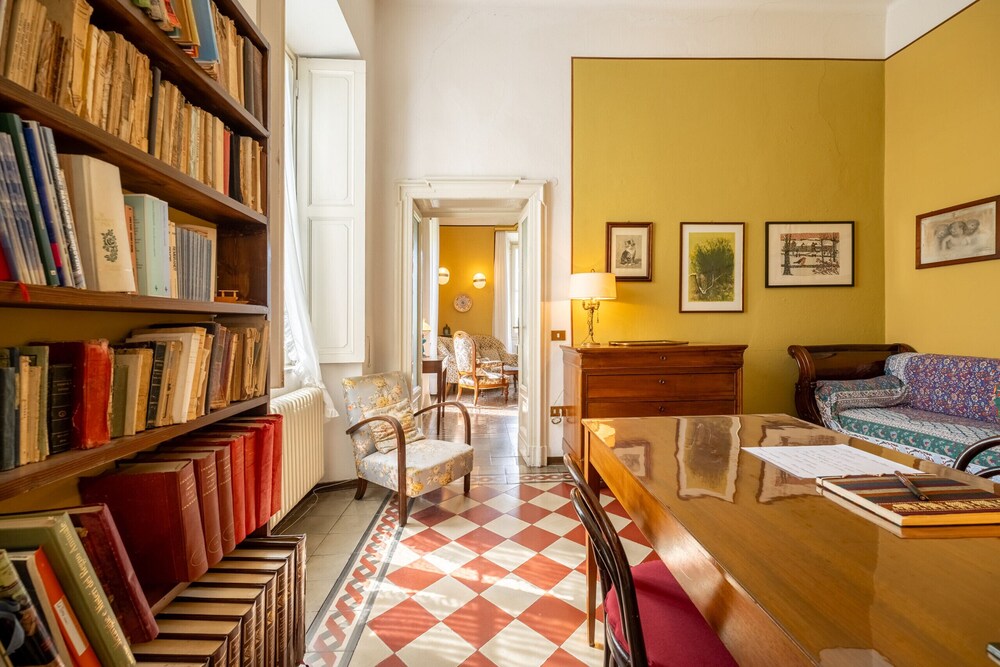 Emilia Gemstone Apartment by Wonderful Italy