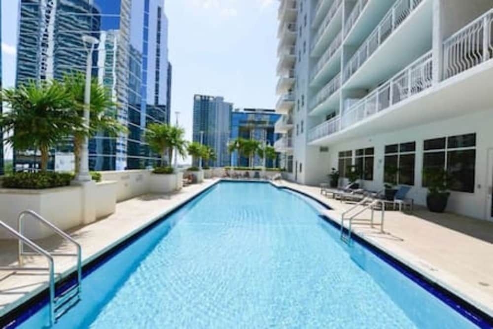 Brickell 3802 Picturesque Bay Views Pool Sleeps 8 Gym