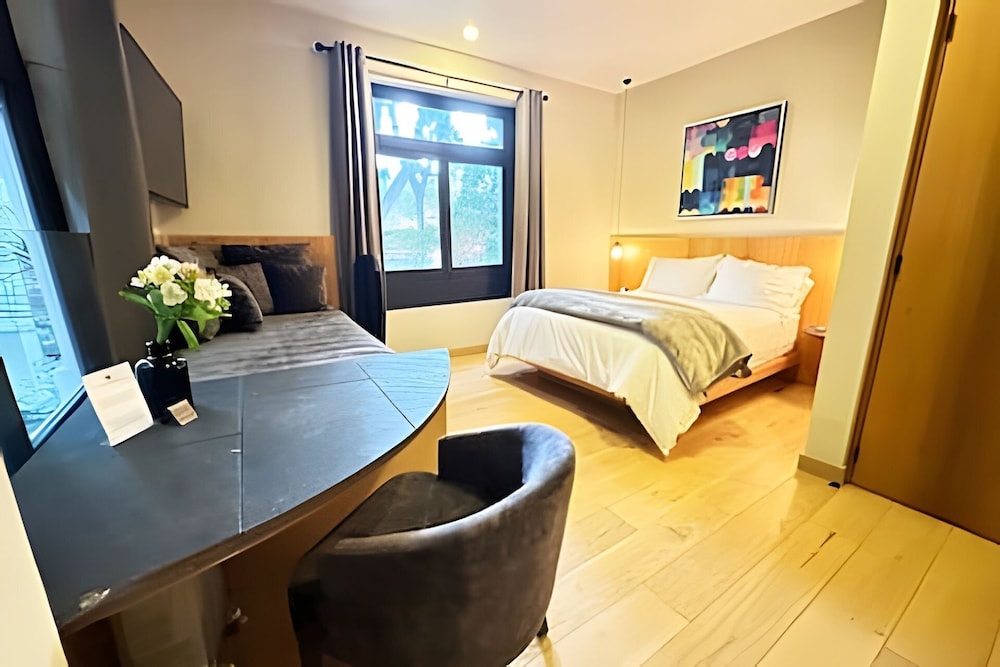 Modern Suite 1 - Heart of Roma Norte photo 3