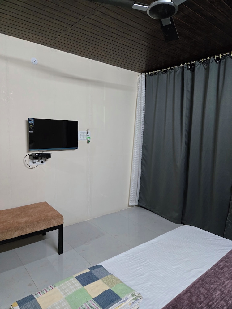 SHYAM RESORT