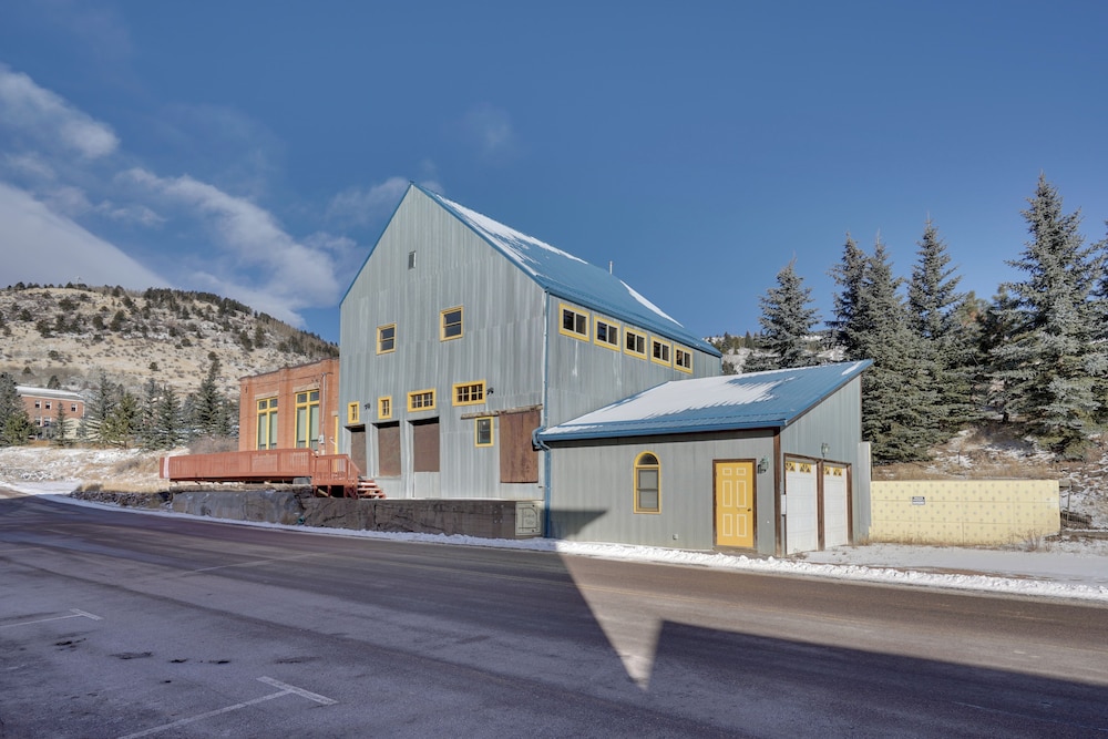 Unique Colorado Mountain Retreat: Near Pikes Peak! view 4