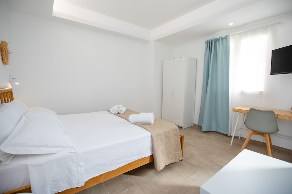 IzzHome Bella Vita Apartment view 4