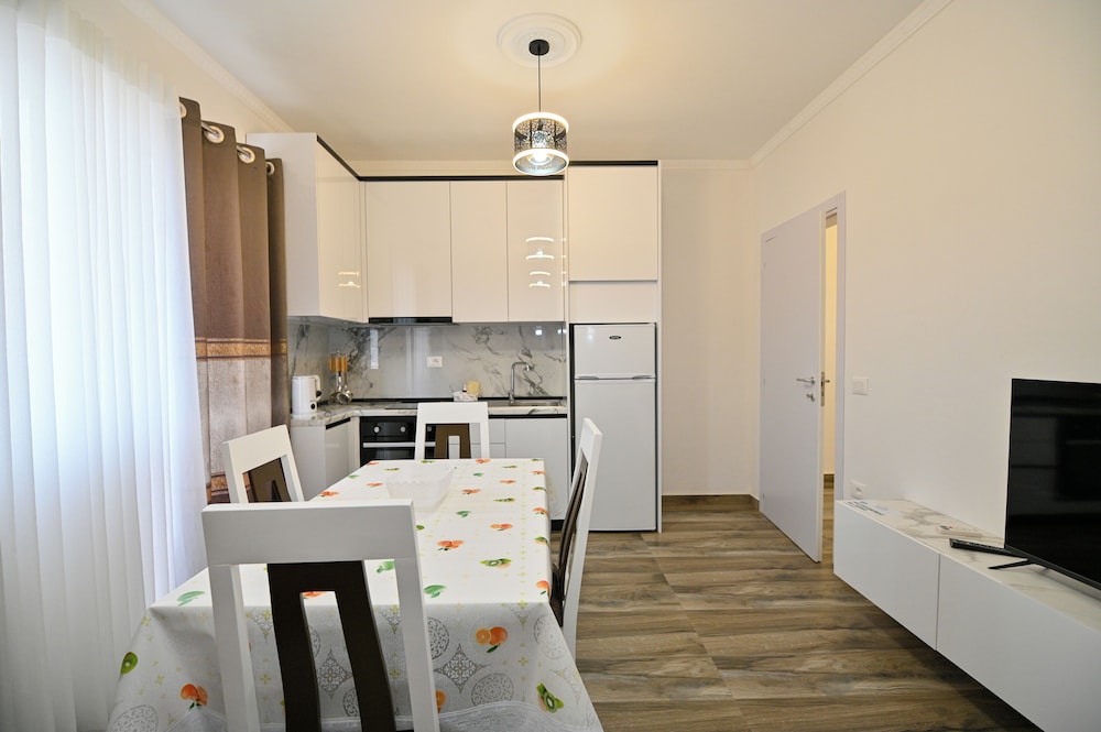 Elite Apartments