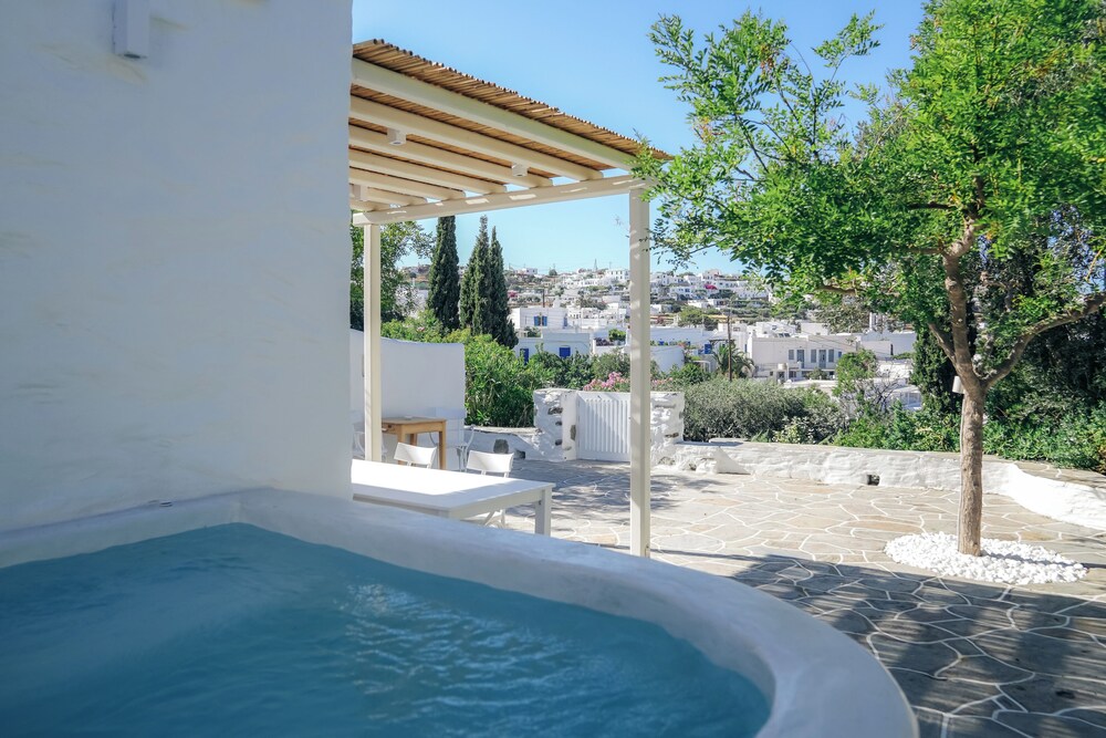 Rabagas Suites