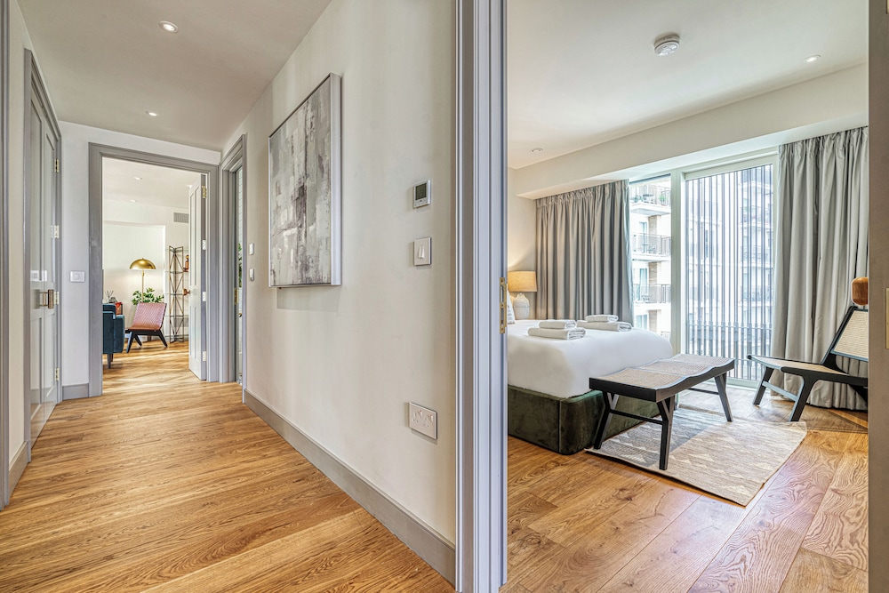 Luxury flats near Big Ben and London Eye