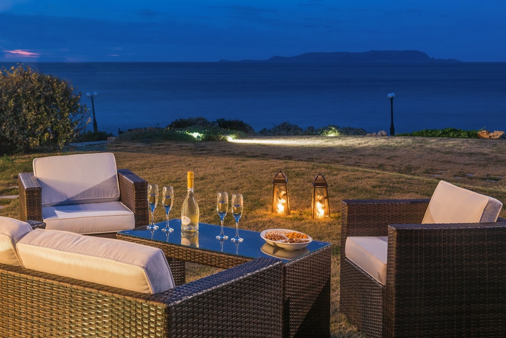 Aphrodite beachfront villa