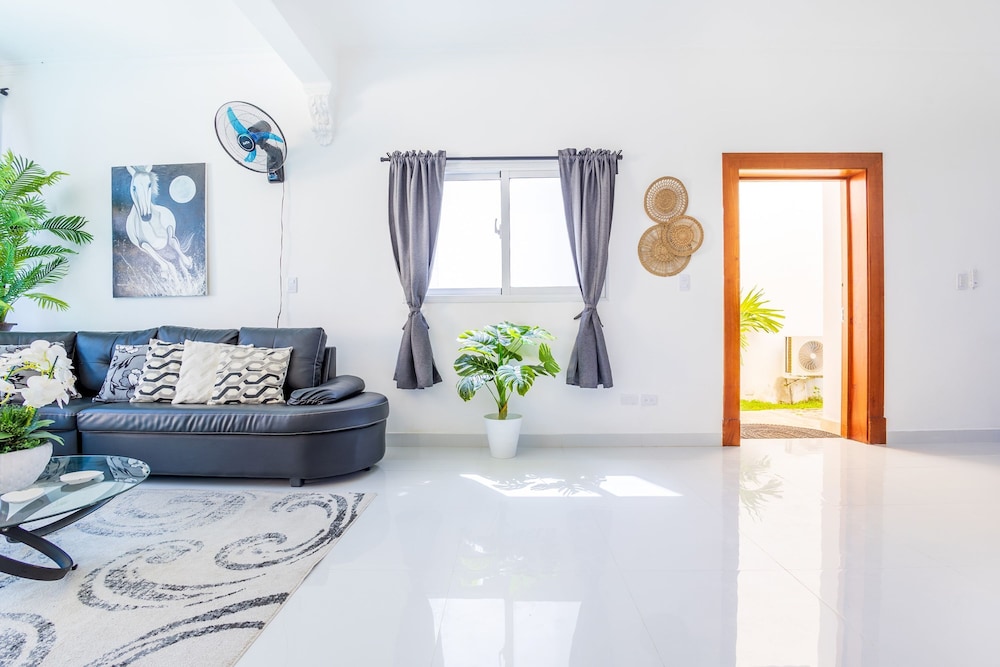 New Stylish 3BR Villa With Private Pool Terrace
