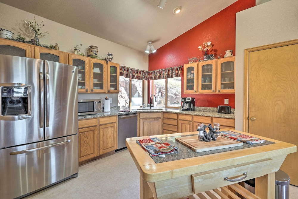 Mtn-view Cabin w/ Deck, 3 Mi to Cripple Creek! - Property Image 21