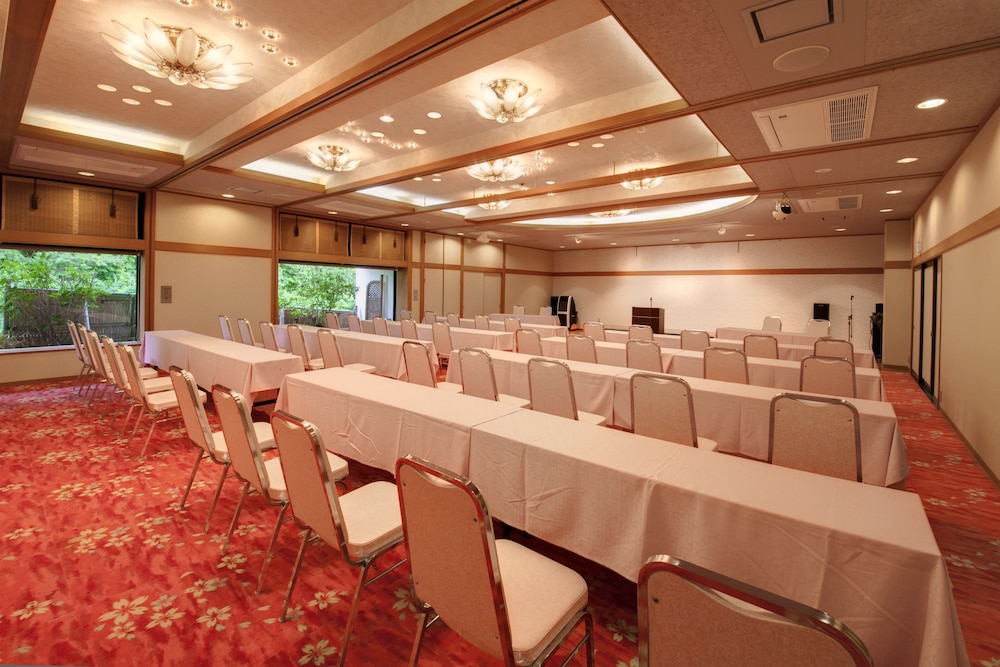 meeting & event spaces