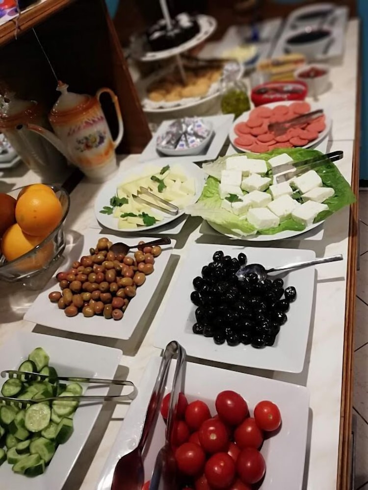 Hotel Turkoman becomes Turkoman Otel. - Image 30