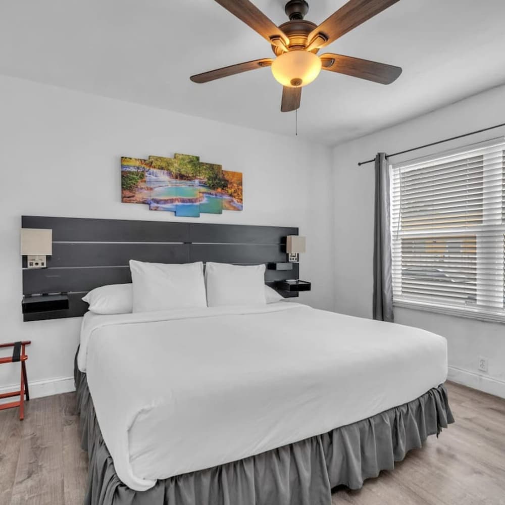 Amazing 1st Floor Apartment Just Steps to Beach view 4