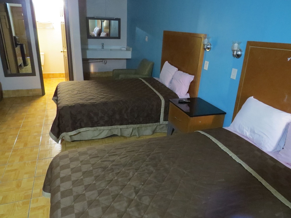 Executive Inn and Suites