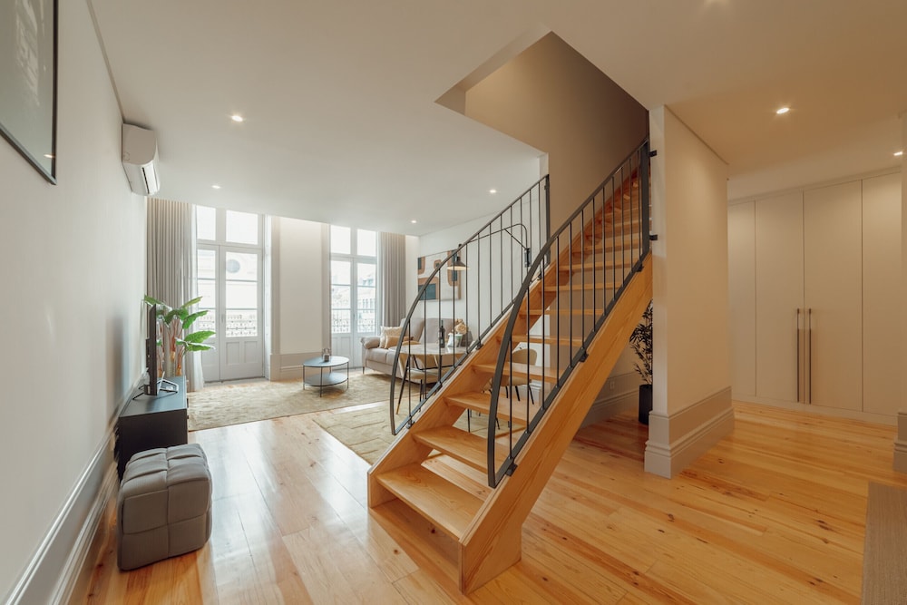 Heart OF Porto Apartment E Duplex by Vacationy