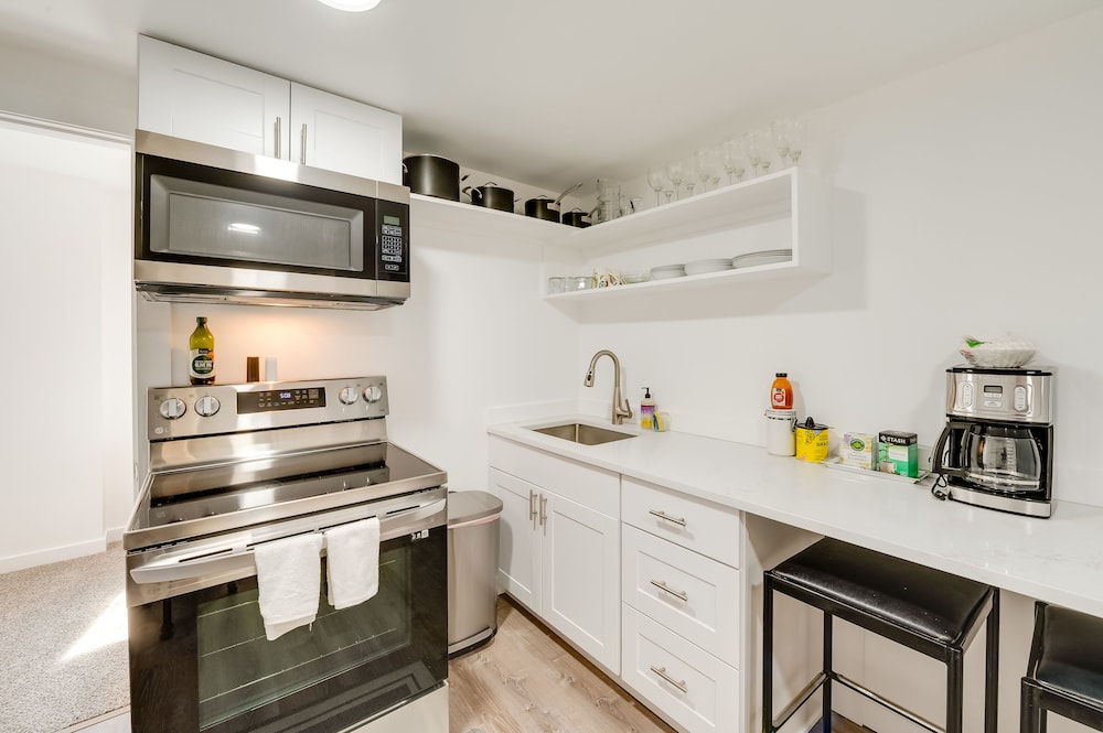 Juneau Vacations - Apartment Near Juneau Downtown Historic District - Property Image 8