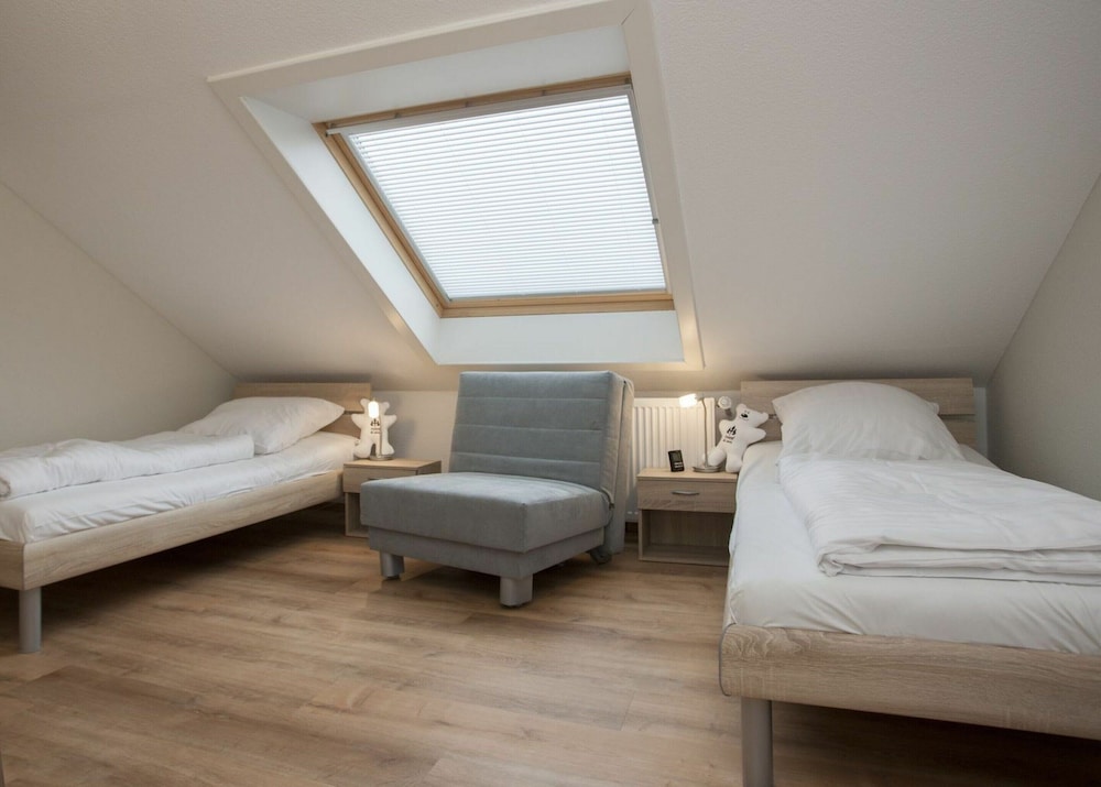 Stunning Apartment Near the ski Slopes view 2
