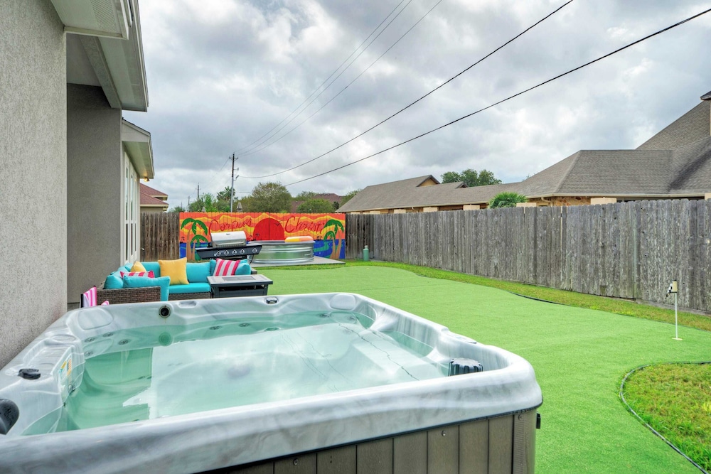 Graford by Avantstay Hot Tub, Firepit, Mini Putt
