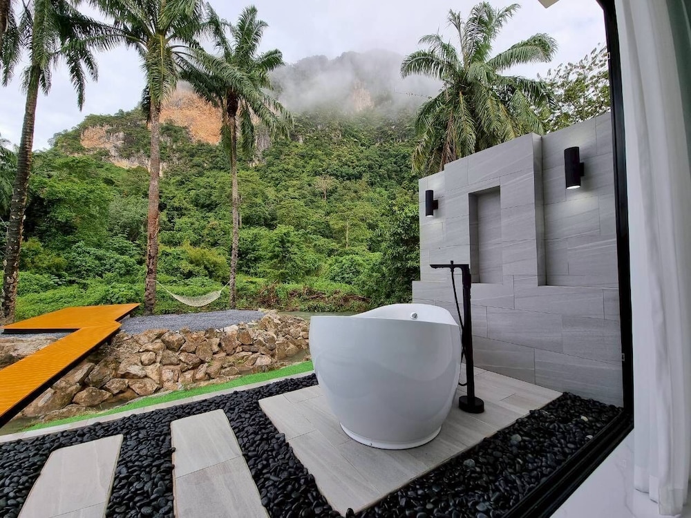Red Cheek Mountain Villa