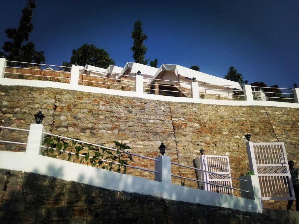 D Jungle Dabas Cottages view 5