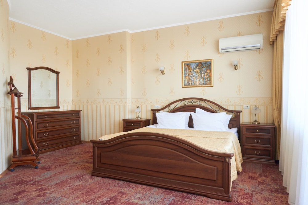 Almaz Hotel